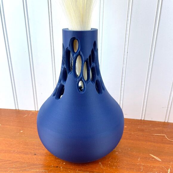 Vase, The Virus Flower Vase, Dried Flowers, Bookshelf Table Decor - Picture 3 of 8